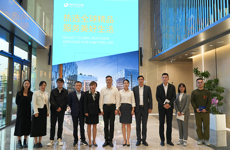 冶金物資黨委書記、董事長鄭浩帶隊赴物產中大云商參觀學習